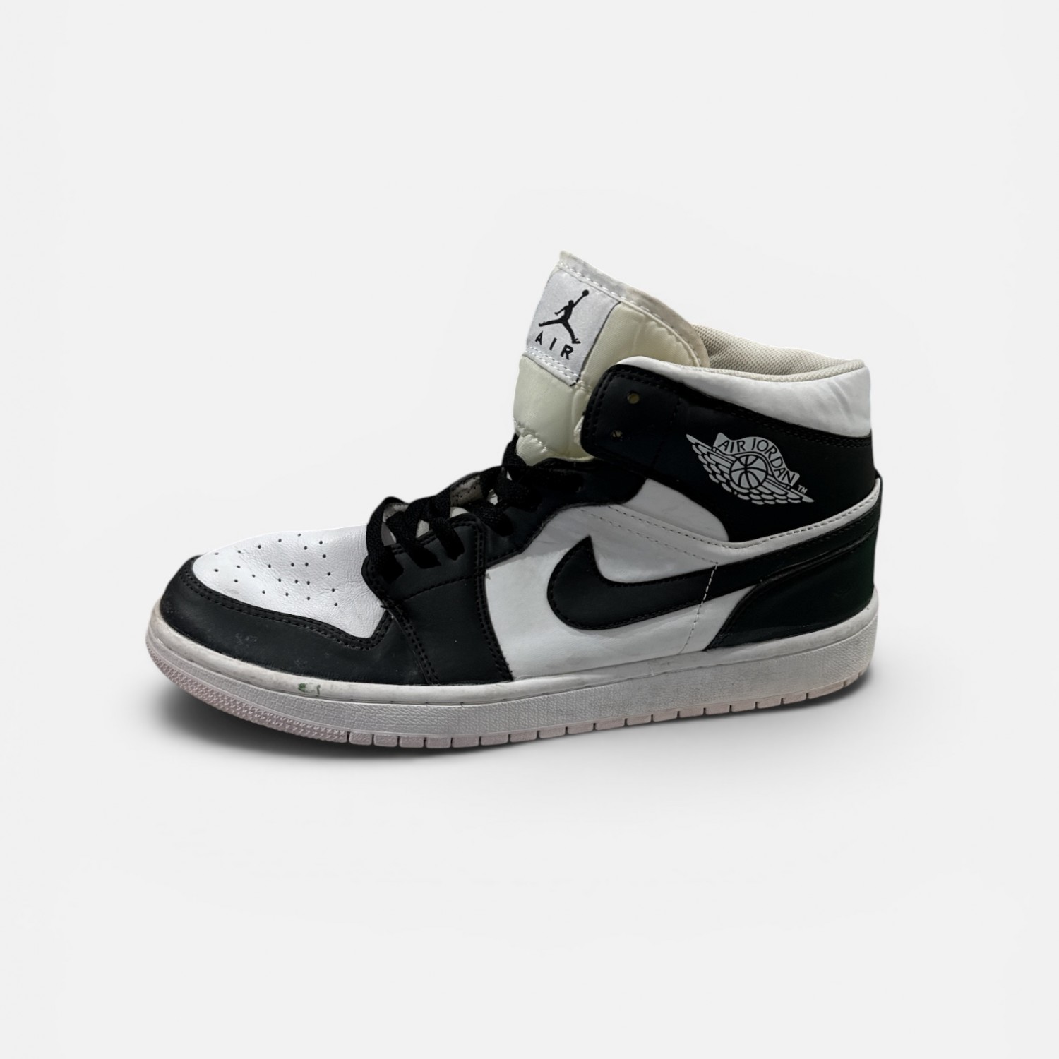 Air Jordan 1 High OG “Pine Green”